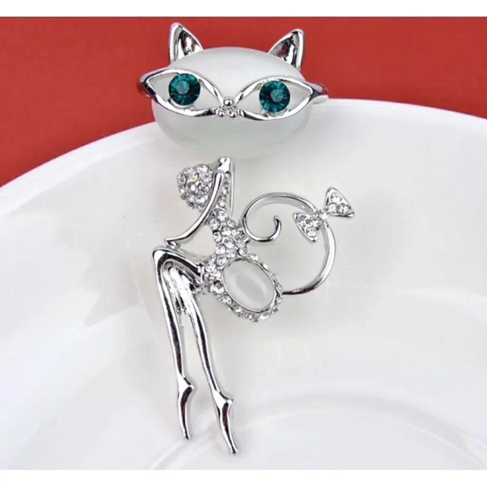 💚 Betsey Johnson stunning & sassy kitty cat brooch 💚